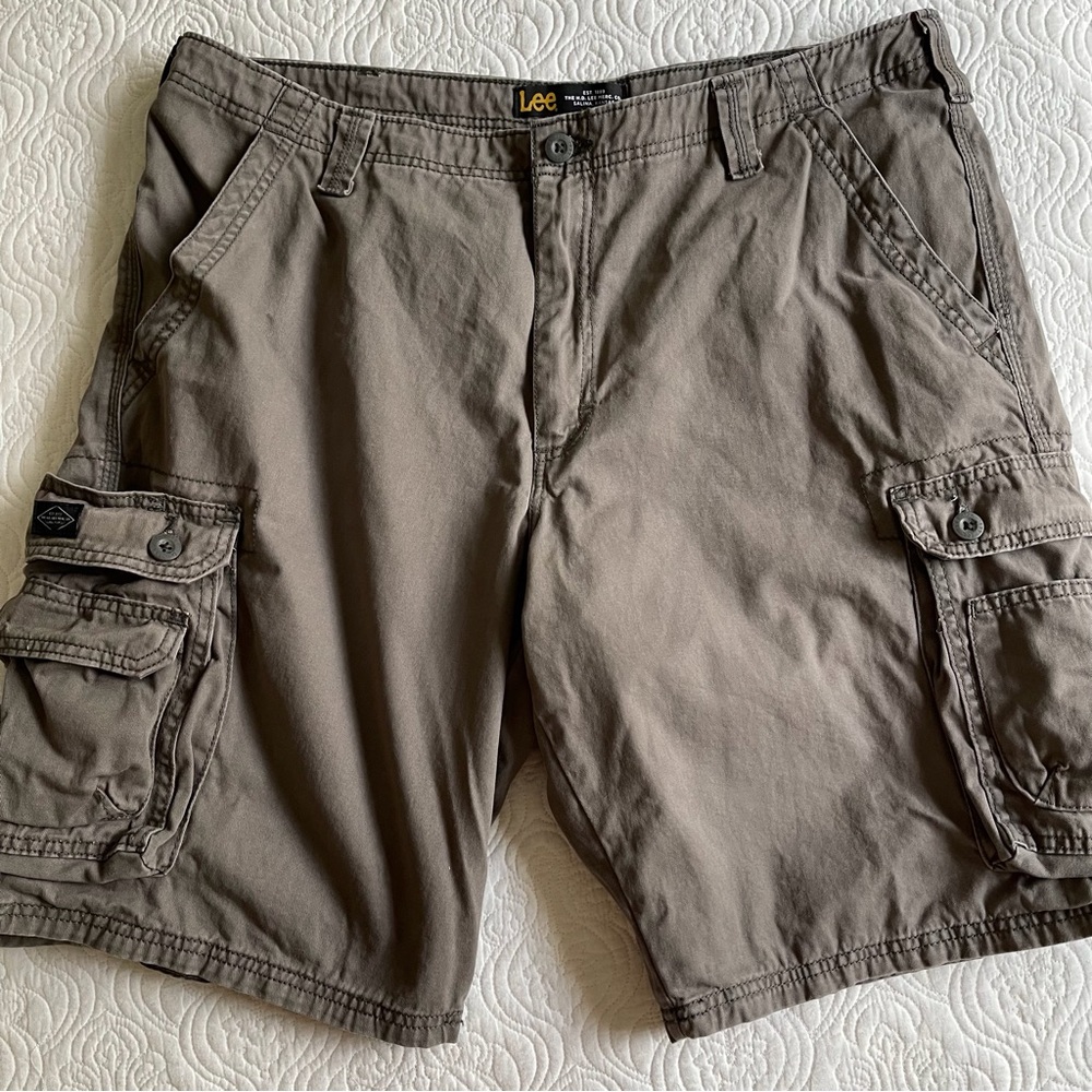 LEE Cargo Shorts Men’s Size 38